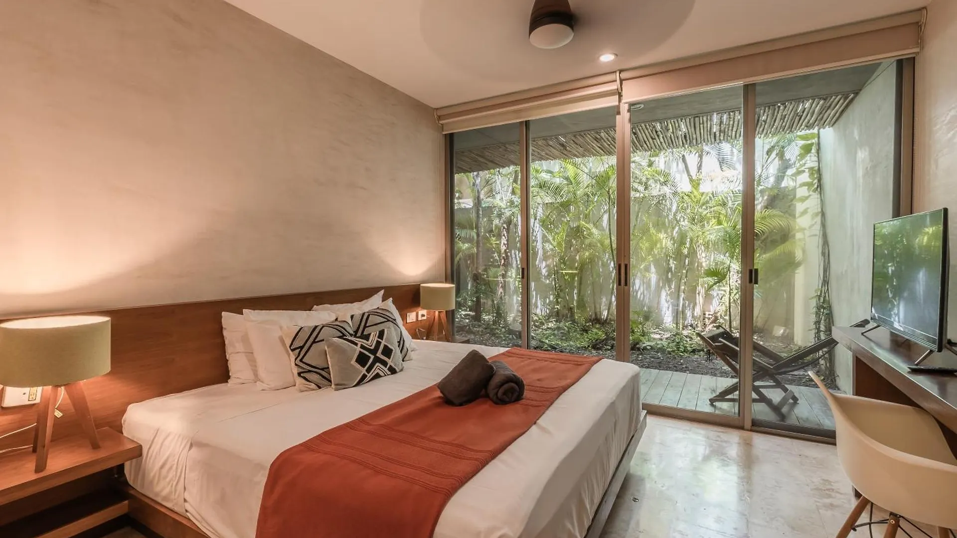 Monet - Free Beach Pass & Bikes & Private Pool & 24Hrs Security Tulum Apartment